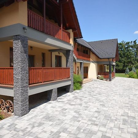 Apartmány Best I. Bešeňová Exterior foto