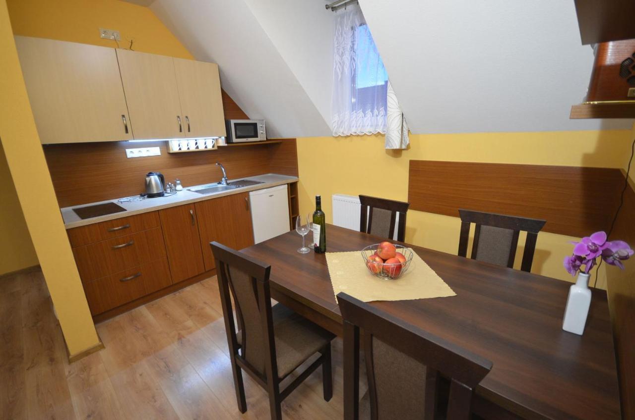 Apartmány Best I. Bešeňová Exterior foto
