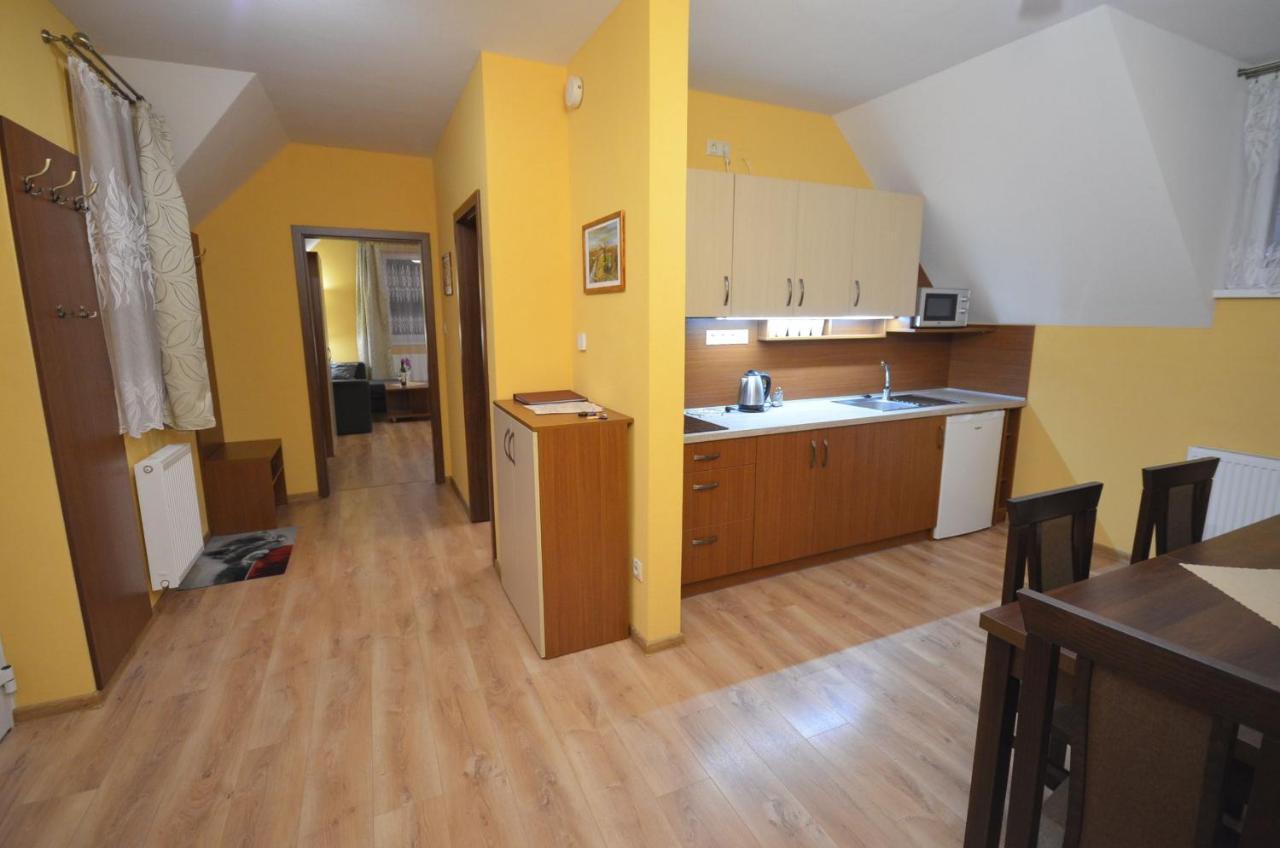 Apartmány Best I. Bešeňová Exterior foto