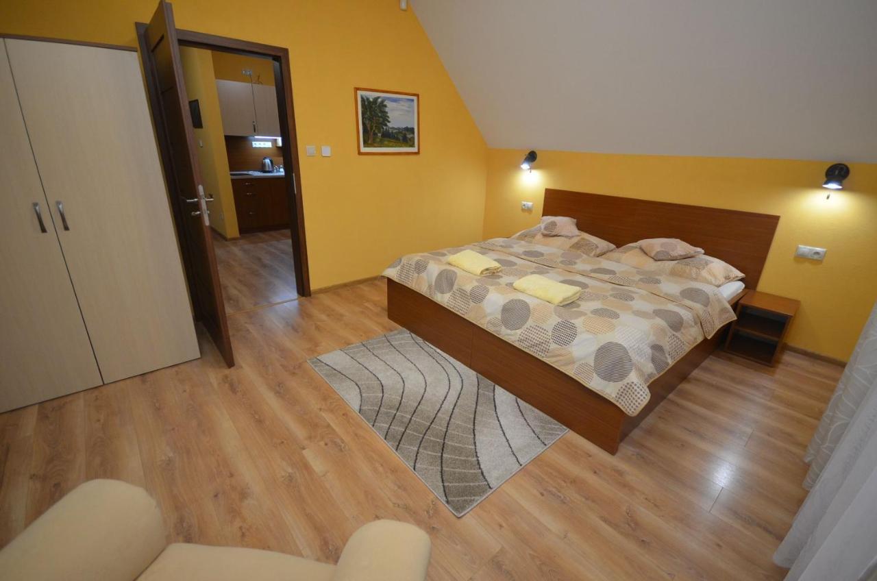 Apartmány Best I. Bešeňová Exterior foto
